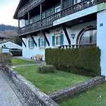 Weidegg - Garni