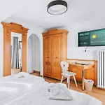 Weidegg - Garni Hotel