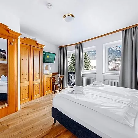 Garni Trifthof Hotel 3*